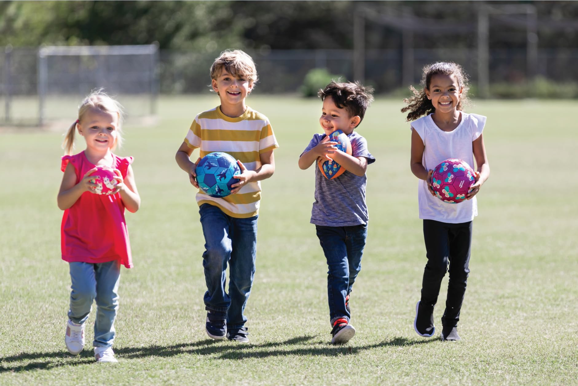 Amazon.co.jp: Crocodile Creek Football 対象年齢3歳以上 - フラッグ