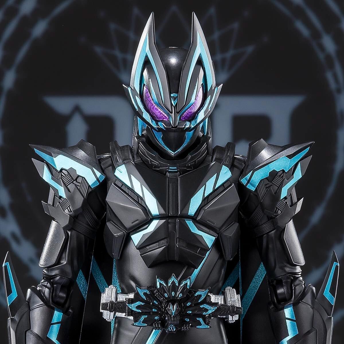 Amazon.co.jp: TAMASHII NATIONS S.H,Figuarts 仮 面ライダーXギーツ