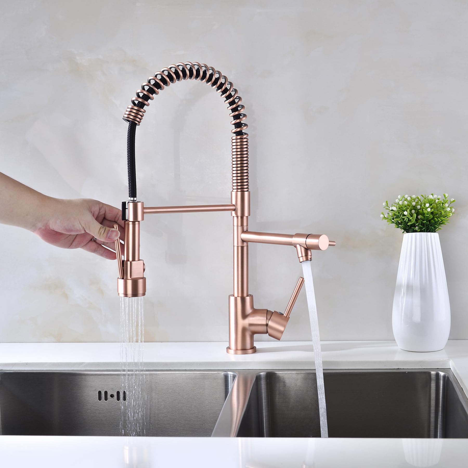 Avola Klassische Kupfer-Küchenarmatur mit herausziehbarem Sprüher, rotgoldener Küchenspüle Wasserhahn mit Topffüller, Einzelhandel, kommerzieller Messinghahn für Bar, Wäsche, Wohnmobil, Mehrzweckspüle