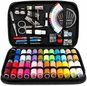 Kit de Costura Completo 135 Peças com Estojo Portátil com Zíper – Agulhas, Linhas Coloridas, Tesoura, Botões e Acessórios para Costura, Reparos Rápidos e Emergências