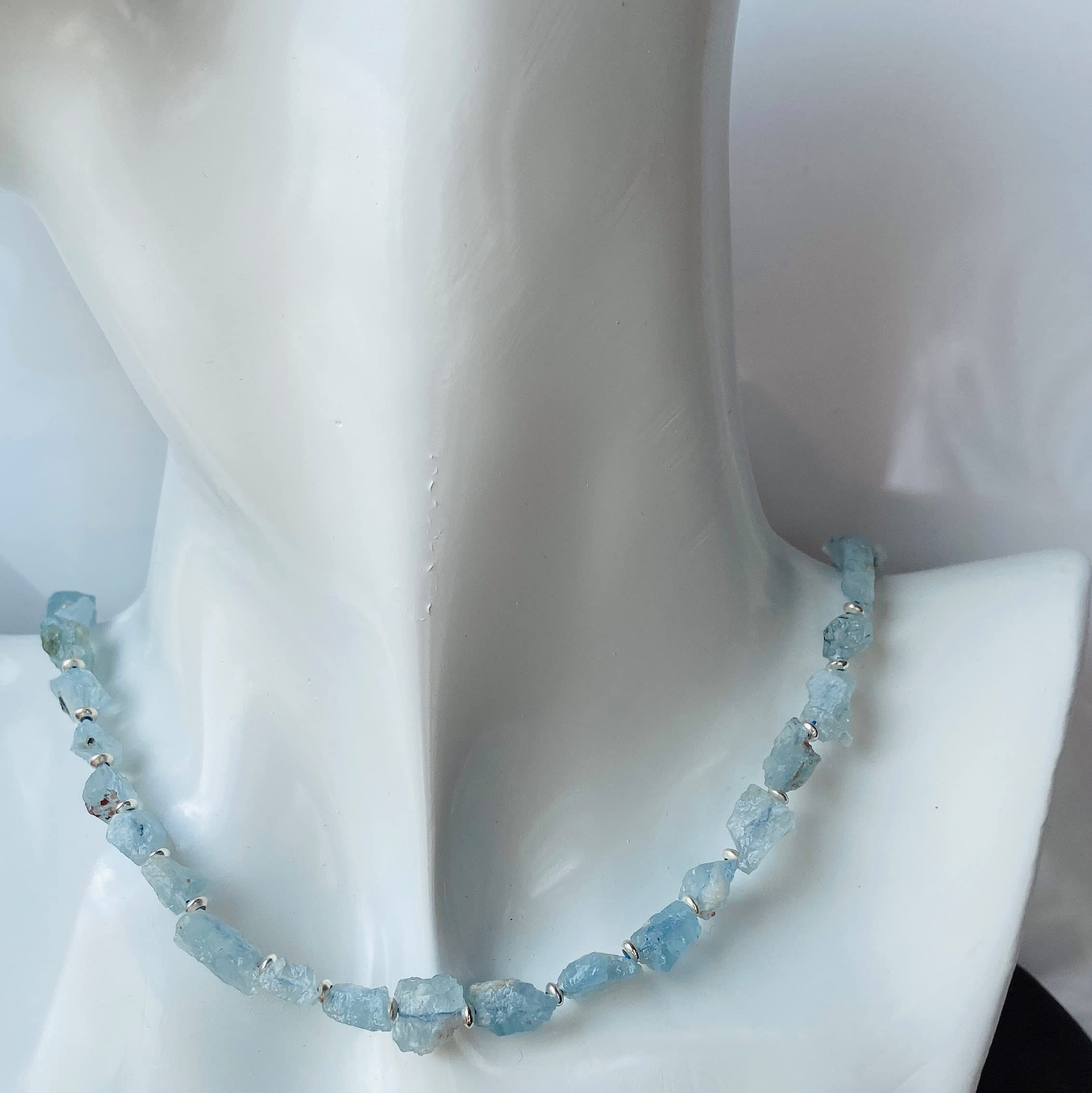 Aquamarin Rohstein Halskette mit Silber Zwischenteilen – Naturstein Kette hellblau, handgemacht, Unikat Schmuck, Boho/Beach Style, Geschenk für sie