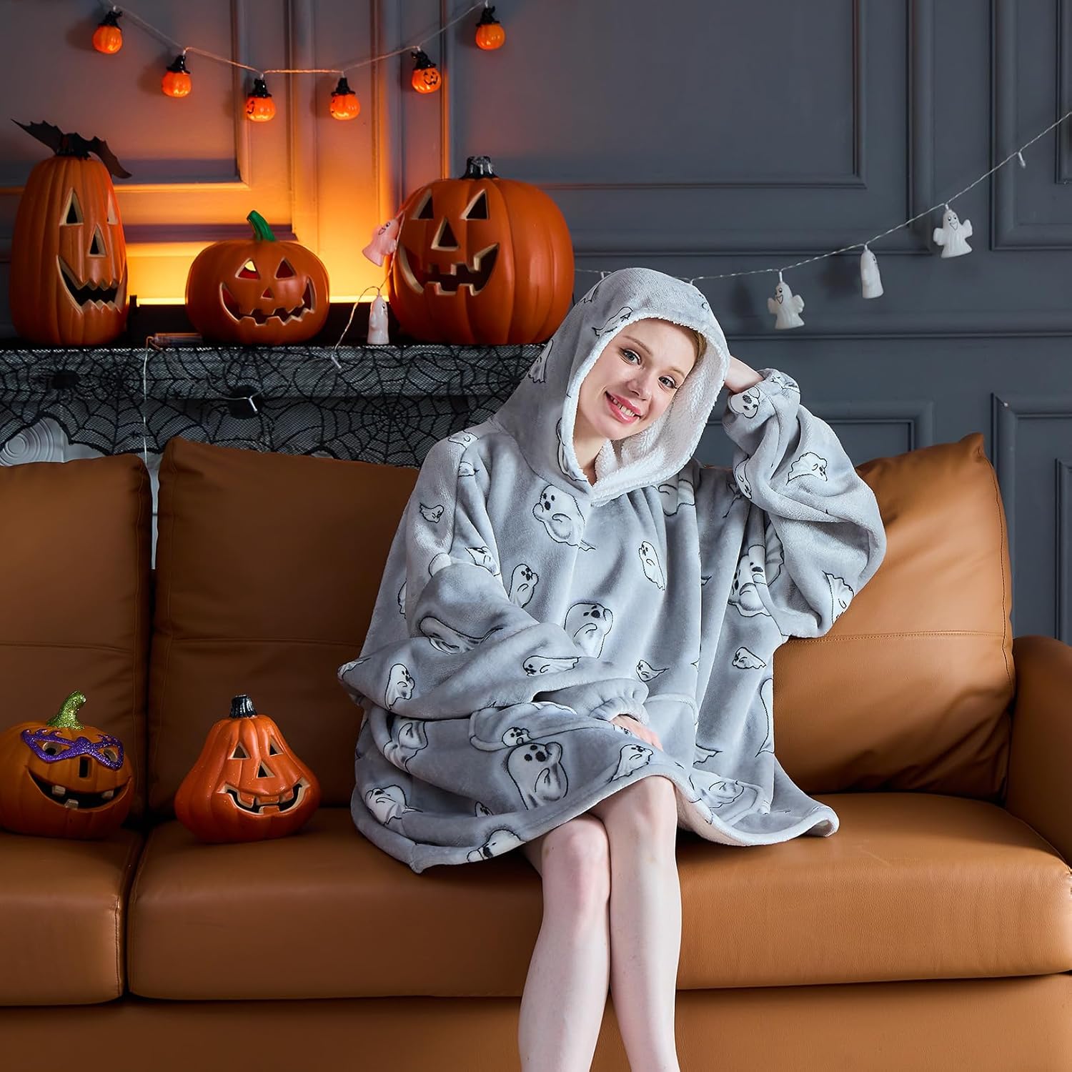 Moinlizy Blanket Hoodie Oversized Wearable Hooded Blanket for Adult Women and Men with Pocket Thick Sherpa Hoodie - Image 4