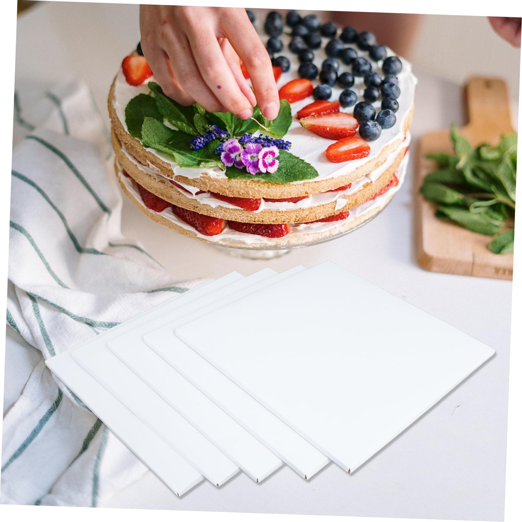 GLEAVI 10stücke Kuchenboden Weiß Quadratisch aus Pappe für Torten und Gebäck Stabile Tortenunterlage als Backzubehör für Hochzeiten und Partys