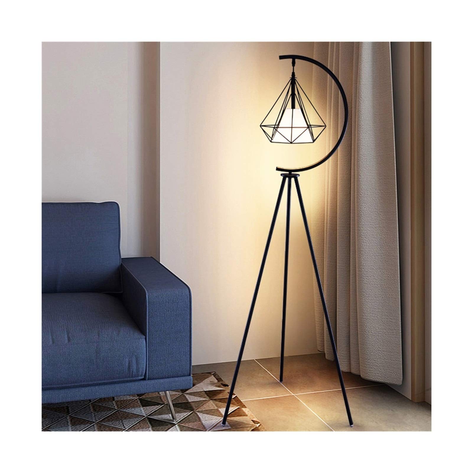 Stehlampe Wohnzimmer Nordic Modern Kupfer Goldene Dreieck LED Vertikale Stehleuchte Wohnzimmer Sofa Dekorative Lampe Schlafzimmer Nacht Leselampe Standleuchten/Stehlampen