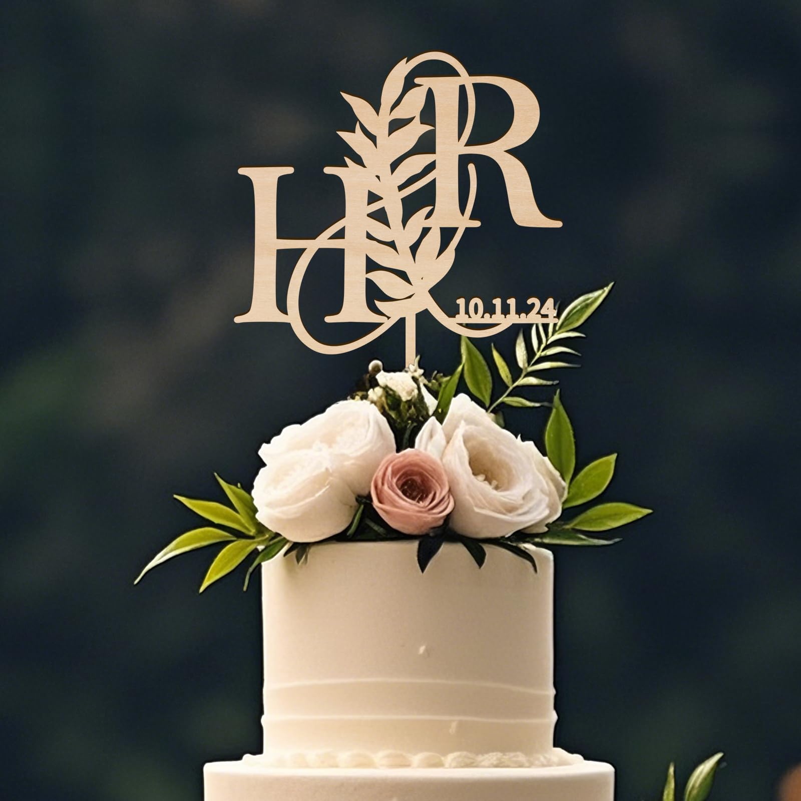 Cake Topper in Legno Personalizzato con Albero, Iniziali e Data di