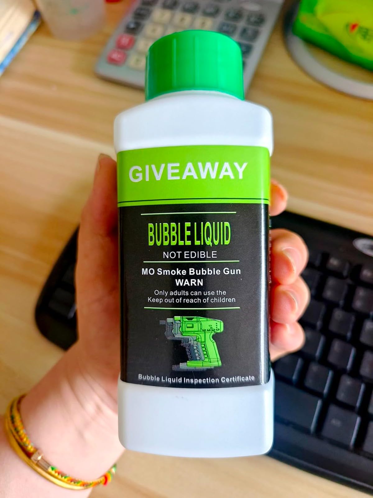 BLUEZY Liquide À Bulles, 300 ML Mini Pistolet À Fumée À Cocktail Bubble Solution À Bulles S'applique À Pistolet À Bulles Accessories-Huile Essentielle pour Cocktail Pistolet Aromatique A