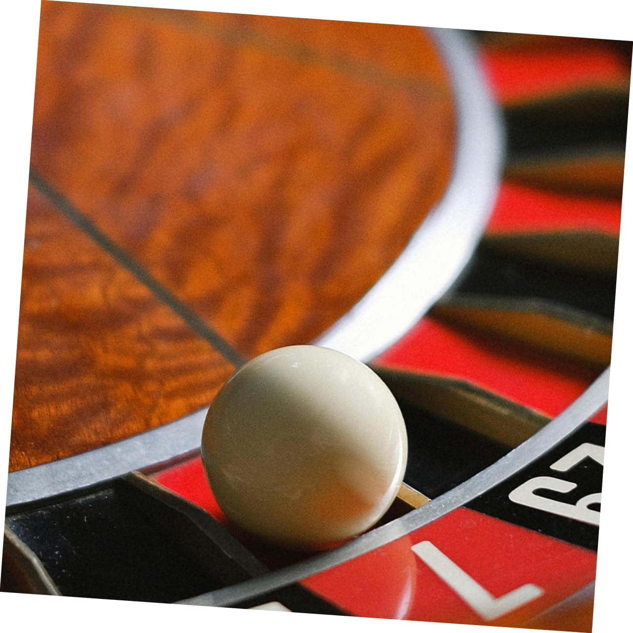 Roulette Wheel Beads for Home Games 5pcs Small Round Beads for Festival and Bar Use Precision Game Wheel Accessories for Party and Family Gatherings