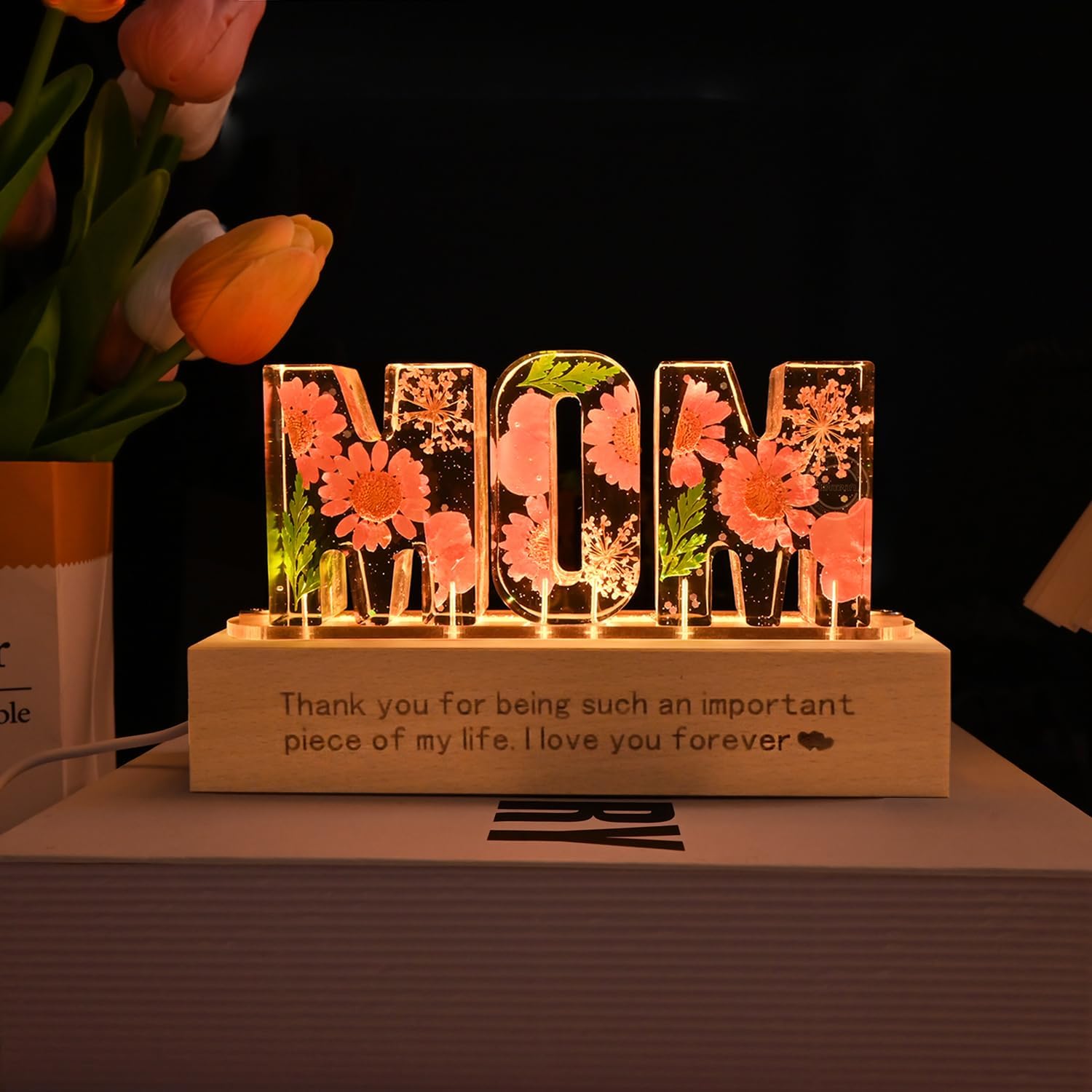 Britrio Gift for Mom Dry Flower Night Light Lamp for Mother's Day Gift from Son Daughter Dried Pressed Flower Letter Led Light Christmas Mom Birthday Gift Home Bedroom Decor