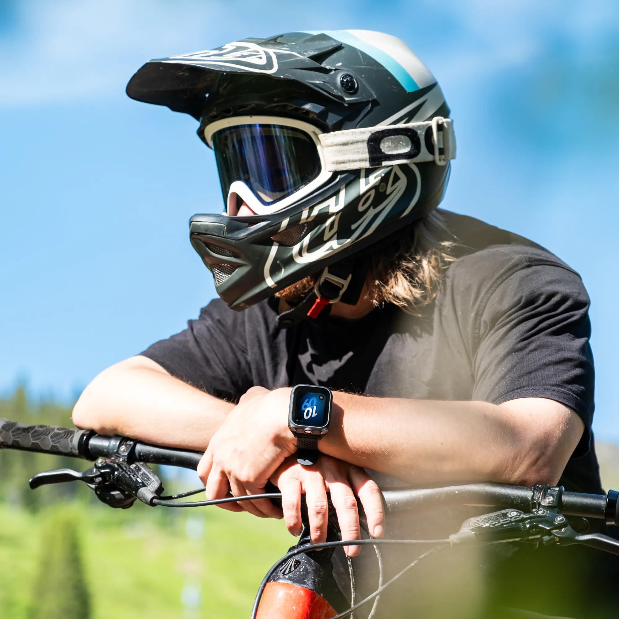 Insta360 GPS-Vorschau-Fernbedienung mit integriertem Mikrofon für X5 oder Ace Pro 2