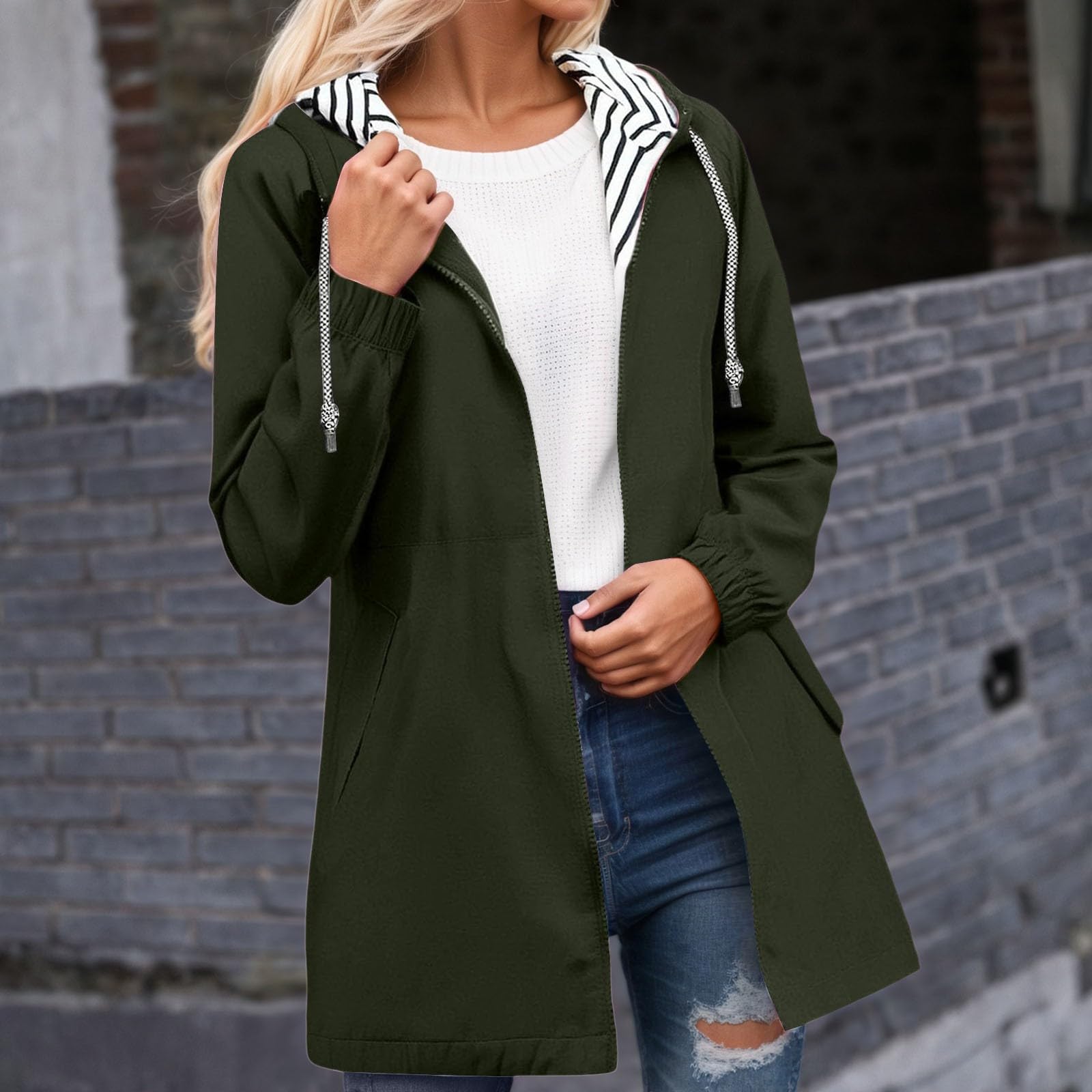 Veste imperméable femme avec capuche et poches Manteau coupe vent mi saison pour randonnée et extérieur Imperméable léger pour automne hiver Blouson pluie avec doublure zippée