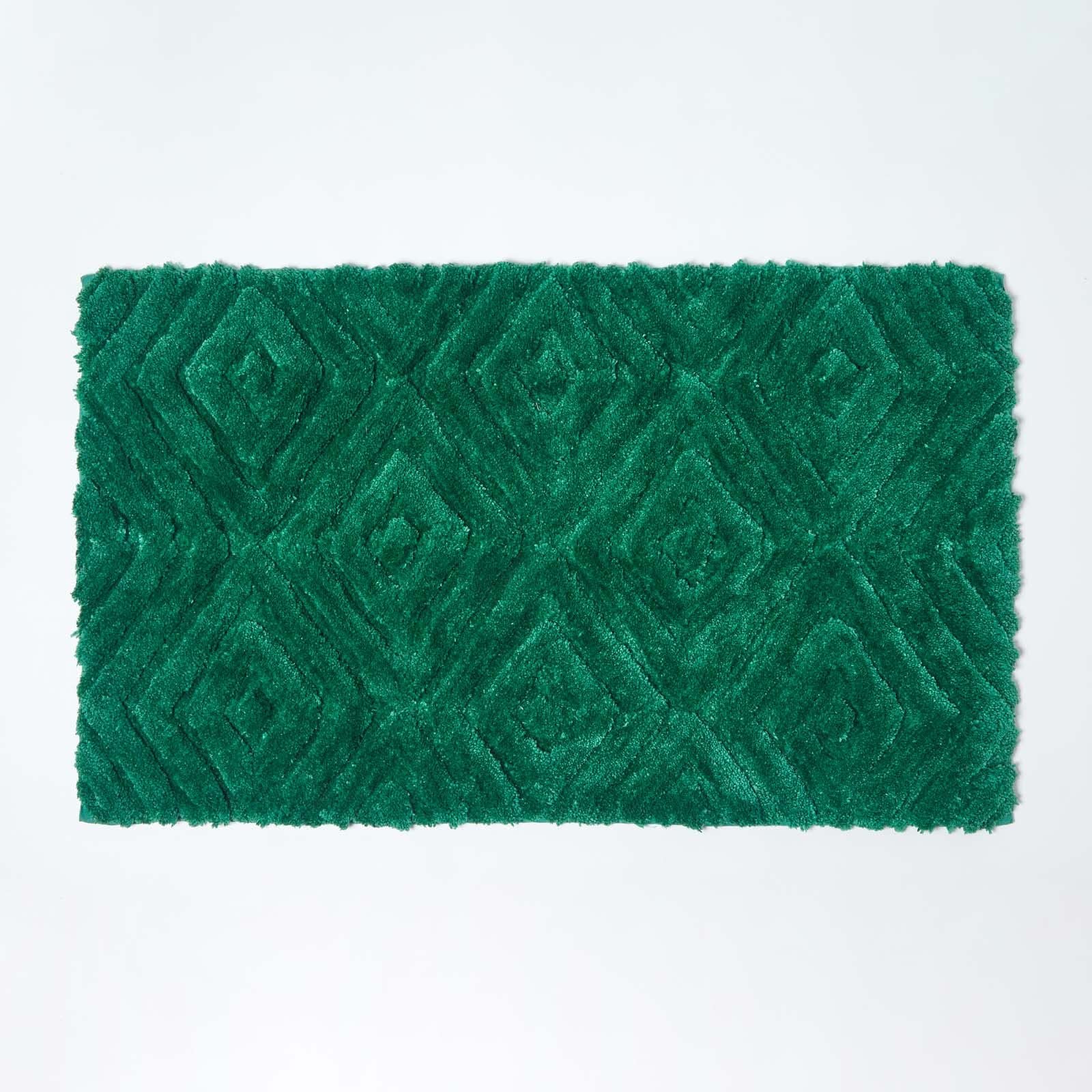 Homescapes Green Super Absorbent Soft Ikat Emerald Bathmat With Plush Geometric Pattern And Non Slip Latex Backing, 50 X 80 Cm Large Shower Mat Machine Washable