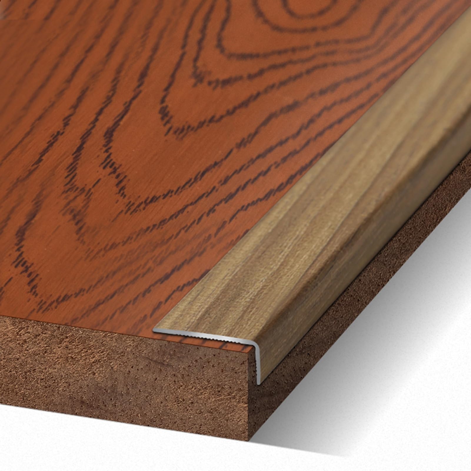 Bande de transition en bois et nez de marche pour la protection de bord style B