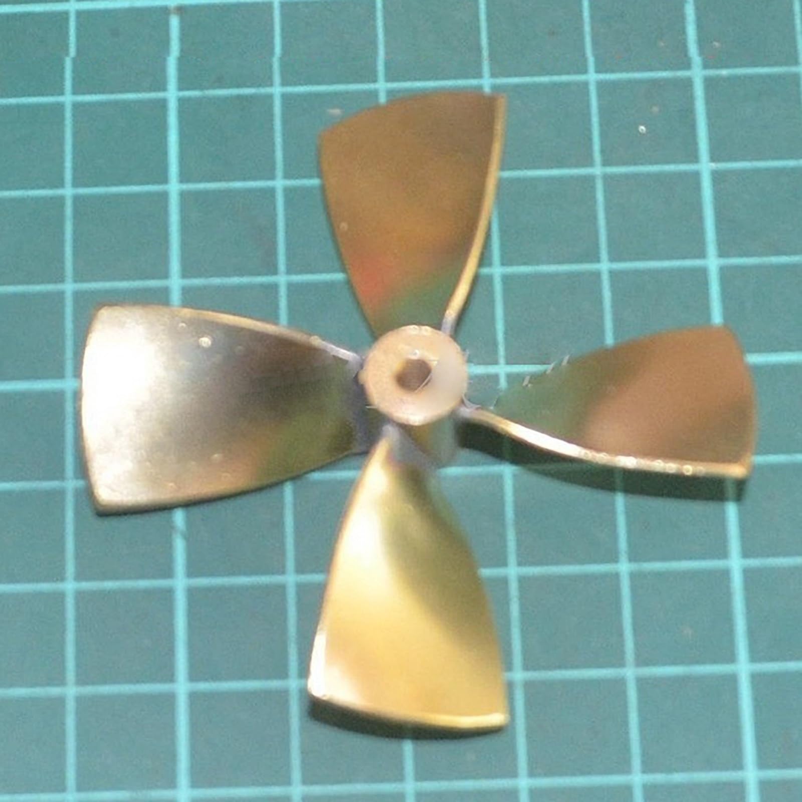 Hélice Canalizada De Latón De 61mm 4 Palas para Barcos RC – Orificio M4, Soldadura De Estaño, Giro CW/CCW, Repuesto para Modelos De Buques A Escala(CCW)