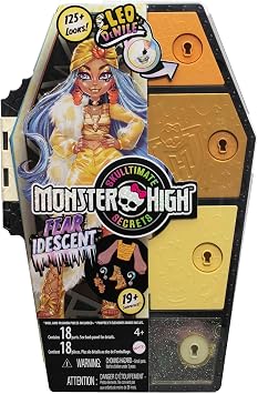 monster High Skulltimate Secrets Fearidescent - Cleo de Nile doll with coffin-shaped locker with over 19 majestic mummified surprises for children aged 6 and over hnf76