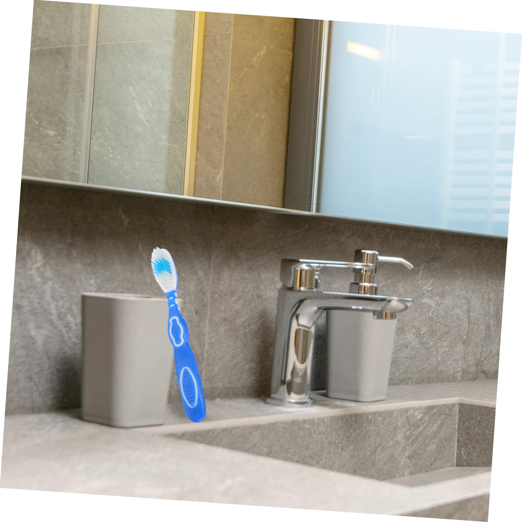 Healeved 50pezzi Spazzolini Da Denti Corti Con Manico Morbido Spazzolini Portatili Per Ambienti Speciali Per Prigioni e Viaggi Design Compatto e Sicuro