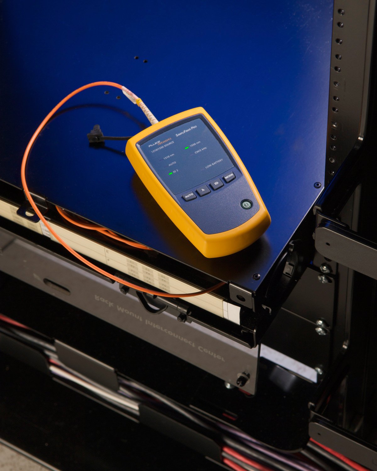 Fluke Networks SFSINGLEMODESOURCE SimpliFiber Pro Singlemode 1310/1550 Laser Light Source