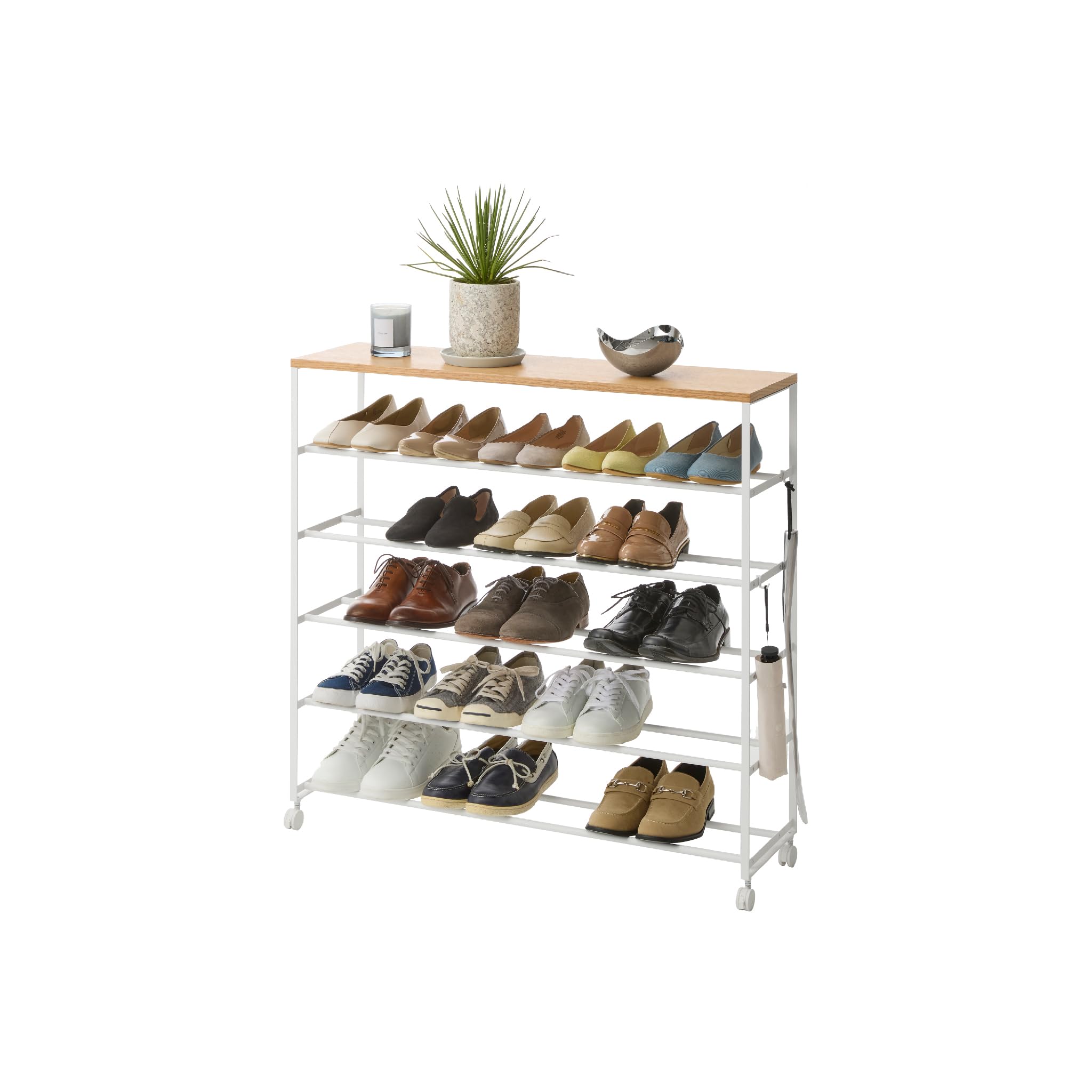 YAMAZAKI 1465 Tower 5-stöckiges Schuhregal mit Holzablage und Rollen, weiß, Stahl/Holz/Nylon, minimalistisch, 26 x 90,5 x 87 cm