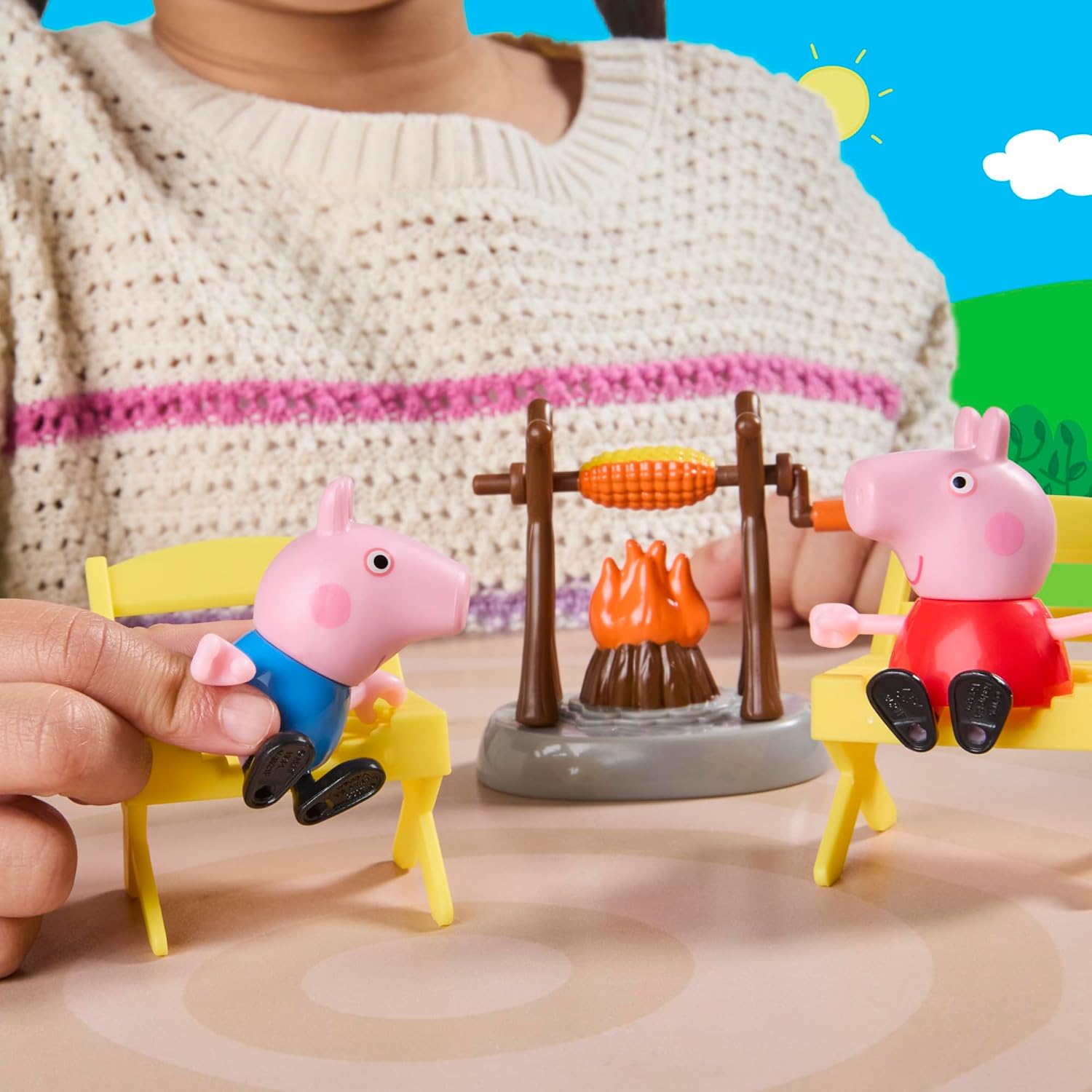 Peppa Pig Three Little Piggies Caravan Playset with 3 Figures, Including Baby Evie, Preschool Toys for Girls and Boys 3+