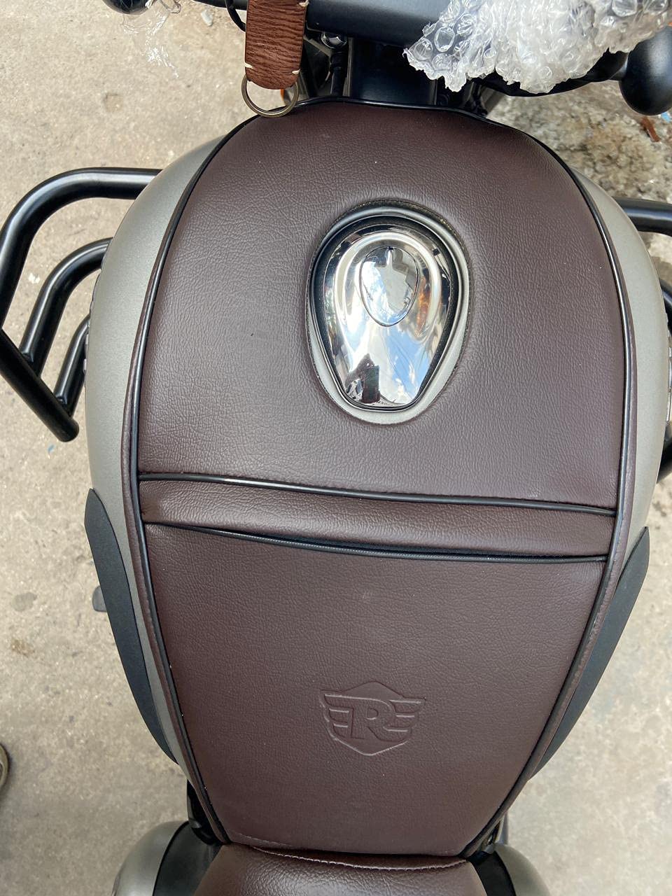 NitroRider Tank Cover Brown Plain Compatible with Classic 350cc, Electra, Standard 2020 All Bikes-image-36