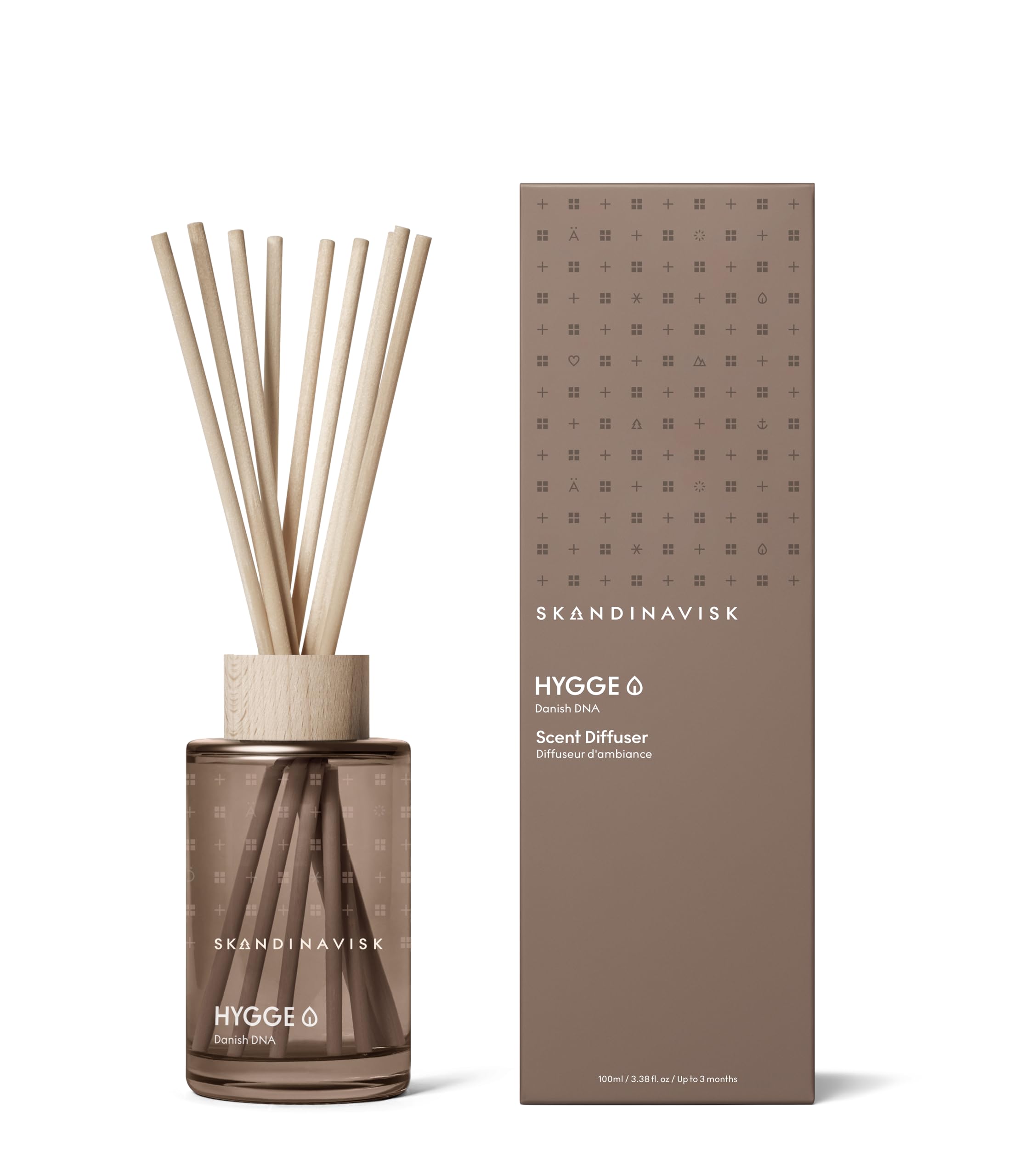 Skandinavisk HYGGE 'Cosiness' Diffusore a Bastoncini con 8 Ance, Dura +3 Mesi, Note Profumate: Tè nero e foglie di menta, mele secche e cannella cotta, 100 ml