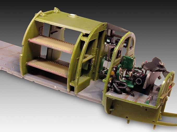 Amazon | ドイツレベル 1/72 C-54 スカイマスター プラモデル ...