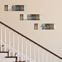 Vista 7 de Jetec Letrero de madera familiar de 3 piezas con texto en inglés "This Is Us", decoración rústica de madera para el hogar, decoración de pared Marrón