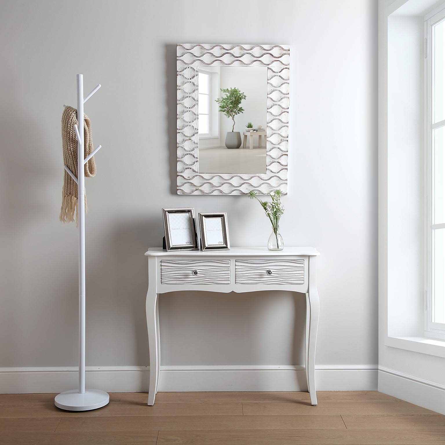 Versa Adelisa Minimalistischer Garderobenständer für den Eingangsbereich, mit 9 Haken für Kleidung oder Taschen, Maßnahmen (H x L x B) 170 x 28,5 x 28,5 cm, Metall, Farbe: Weiß