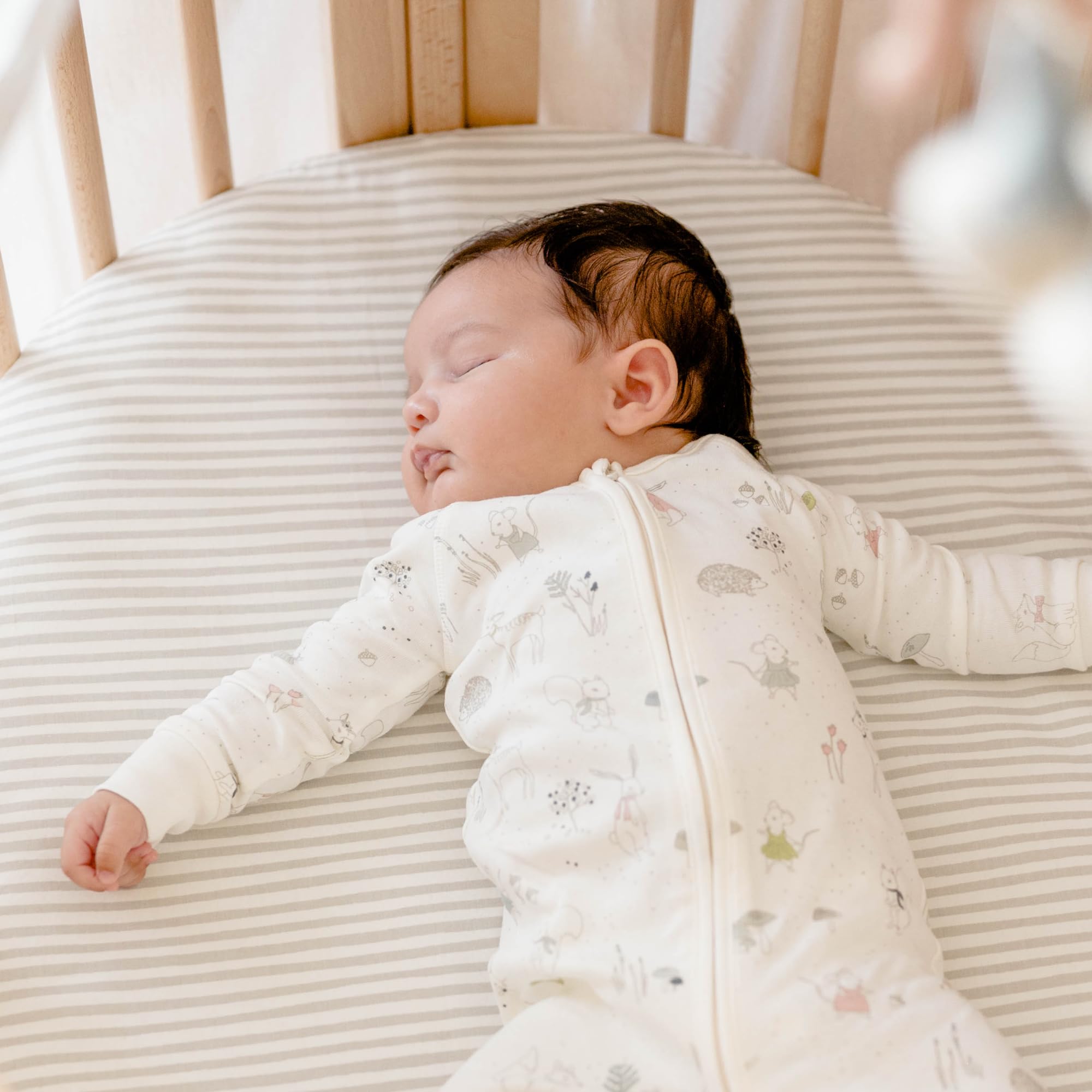 Stokke Sleepi Mini Fitted Sheet V3, Stripes Away Pebbles | Compatible with Sleepi Mini Mattress V3 - Washable