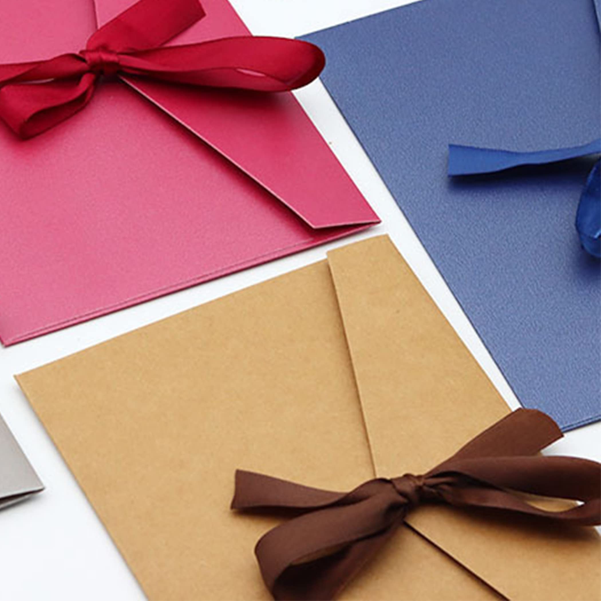 12 Farbige Umschläge Mit Bändern – 22x11 Cm, Kraftpapier & Perlenpapier, Für Karten & DIY