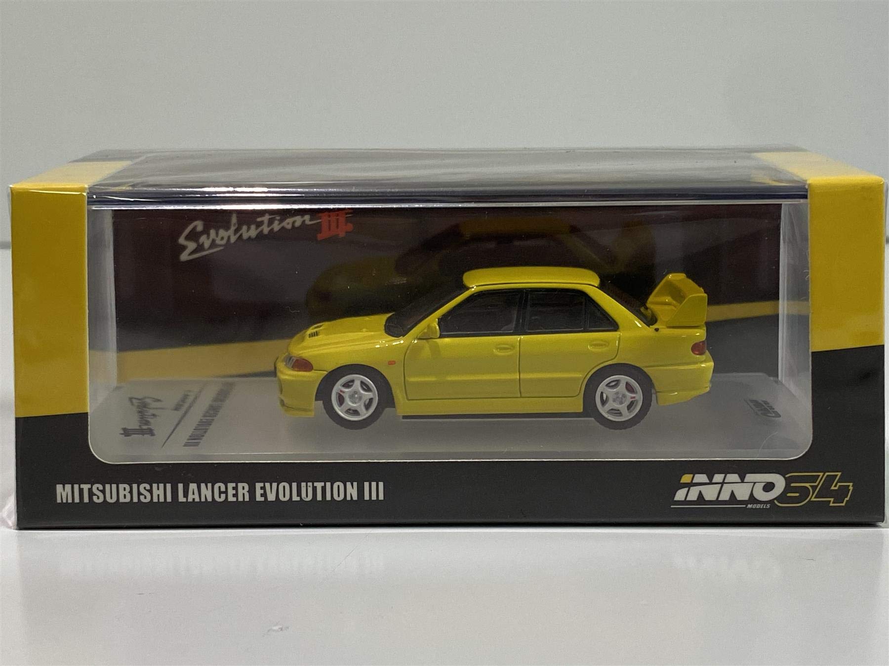 SolidoInno64 1/64 Scale Mitsubishi Lancer Evolution III 1995 Car Dicast Model, Yellow