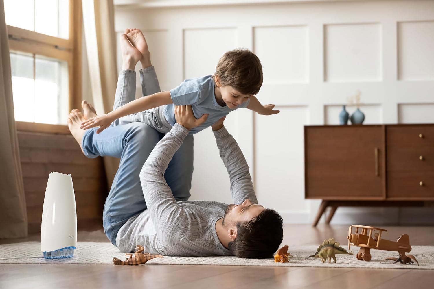 Airfree Elite Filterless Silent Room Air Purifier, No Maintenance, Destroys 99.99% Mold, Bacteria, Viruses, Activatable Capsules traps odors, smoke, area 750 sq ft (White)