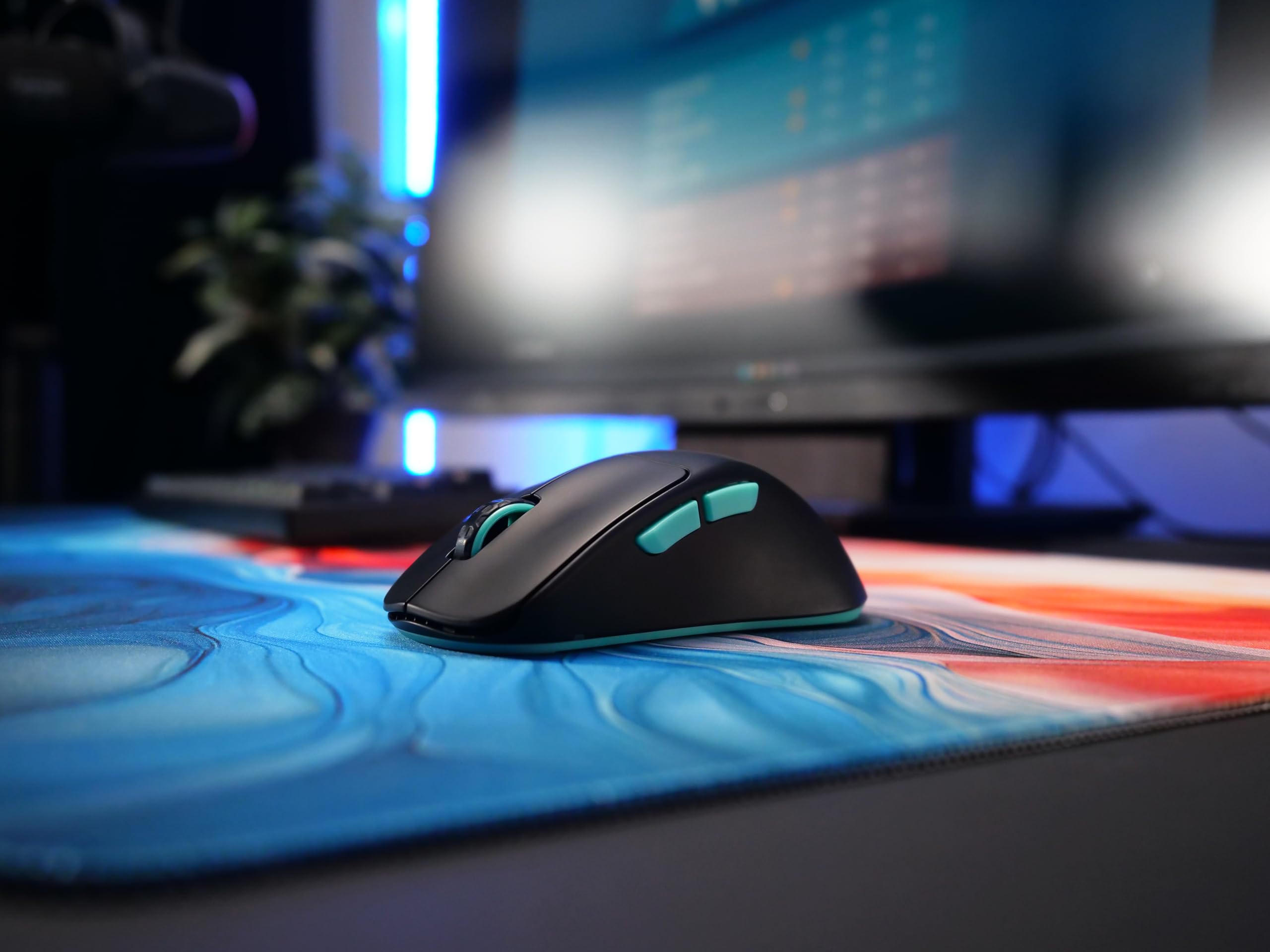 CHERRY XTRFY M64 Wireless, Ultraleichte Kabellose Gaming-Maus, 2,4 GHz Funk, Optimiert für esports, Ergonomische Form mit Besonders Niedriger Front, Schwarz