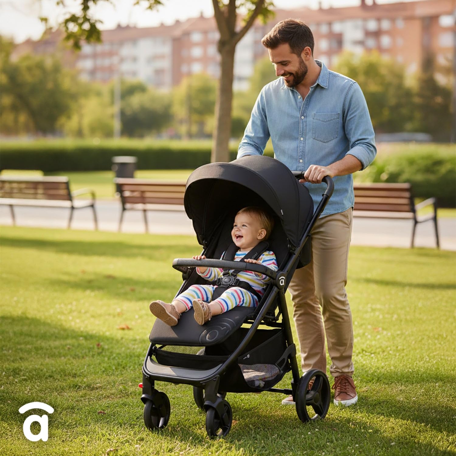Silla de Paseo Ligera, Compacta y Segura hasta 22 kg | Respaldo Reclinable, Capota Extensible, Gran Cesta y Diseño Elegante para la Comodidad de tu Bebé y tu Tranquilidad | Iconic Negro ASALVO