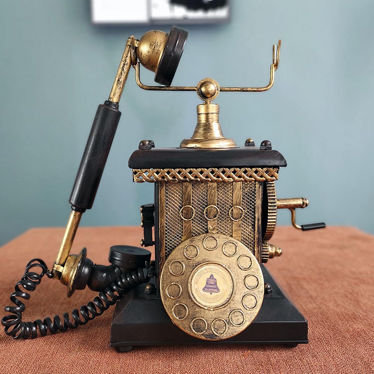 Creative Retro Decorative Telephone Antique Landline Telephone Decor Vintage Telephone Decorating Cafe Bar Window Home Props
