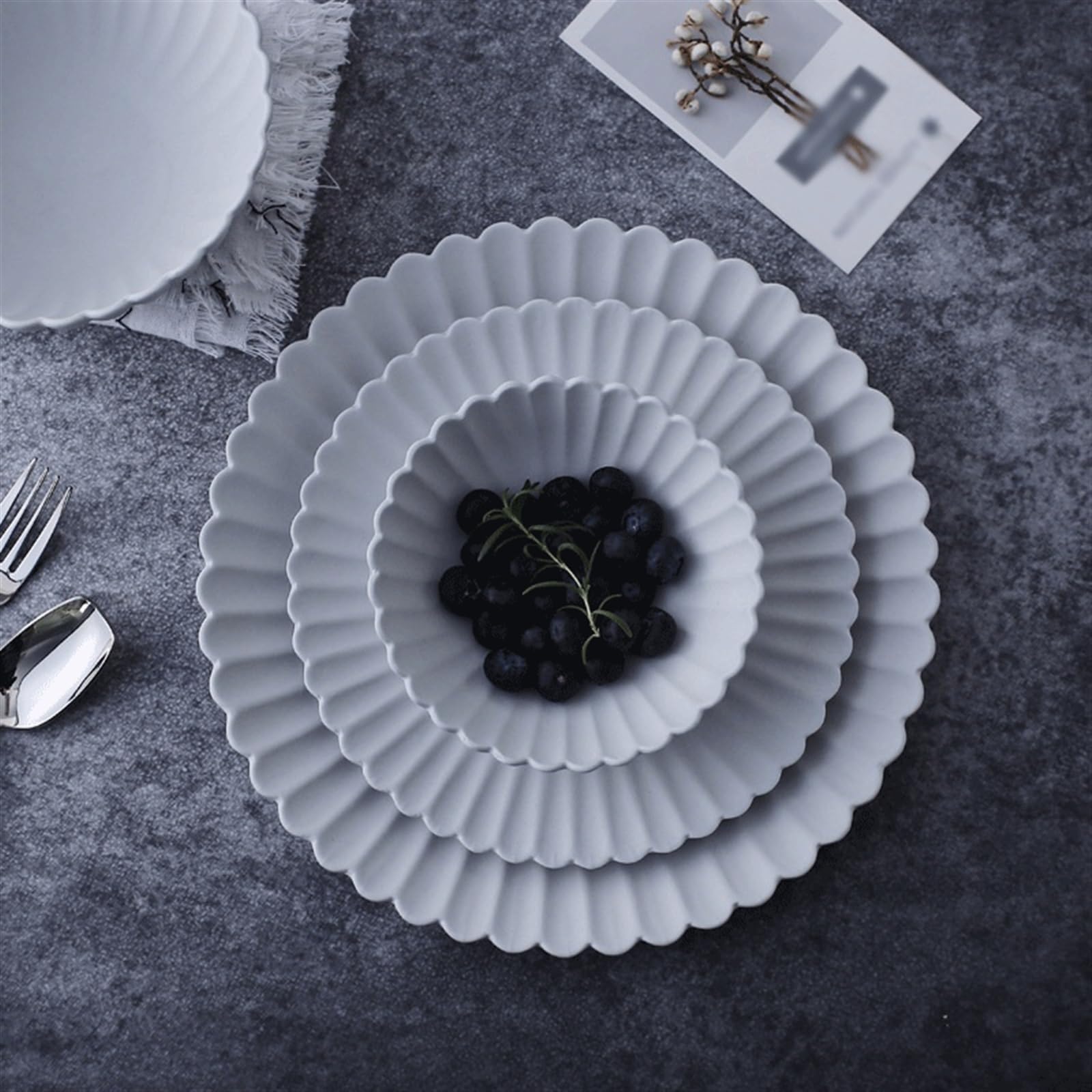 talerze do serwowania Ceramiczny talerz obiadowy na owoce przekąski chleb talerzyk deserowy zastawa stołowa do kuchni hotelowej restauracji bankietowej talerze makaronowe(26cm)
