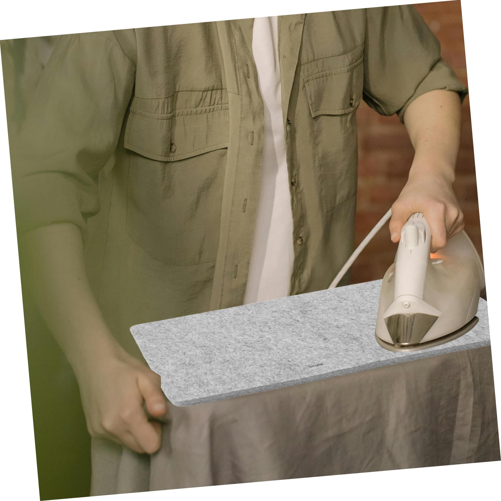 Tappetino in Feltro per Stirare Abbigliamento, Morbido e Assorbente, Dimensioni 30x45 Cm per Cucito e Quilting su Tavolo