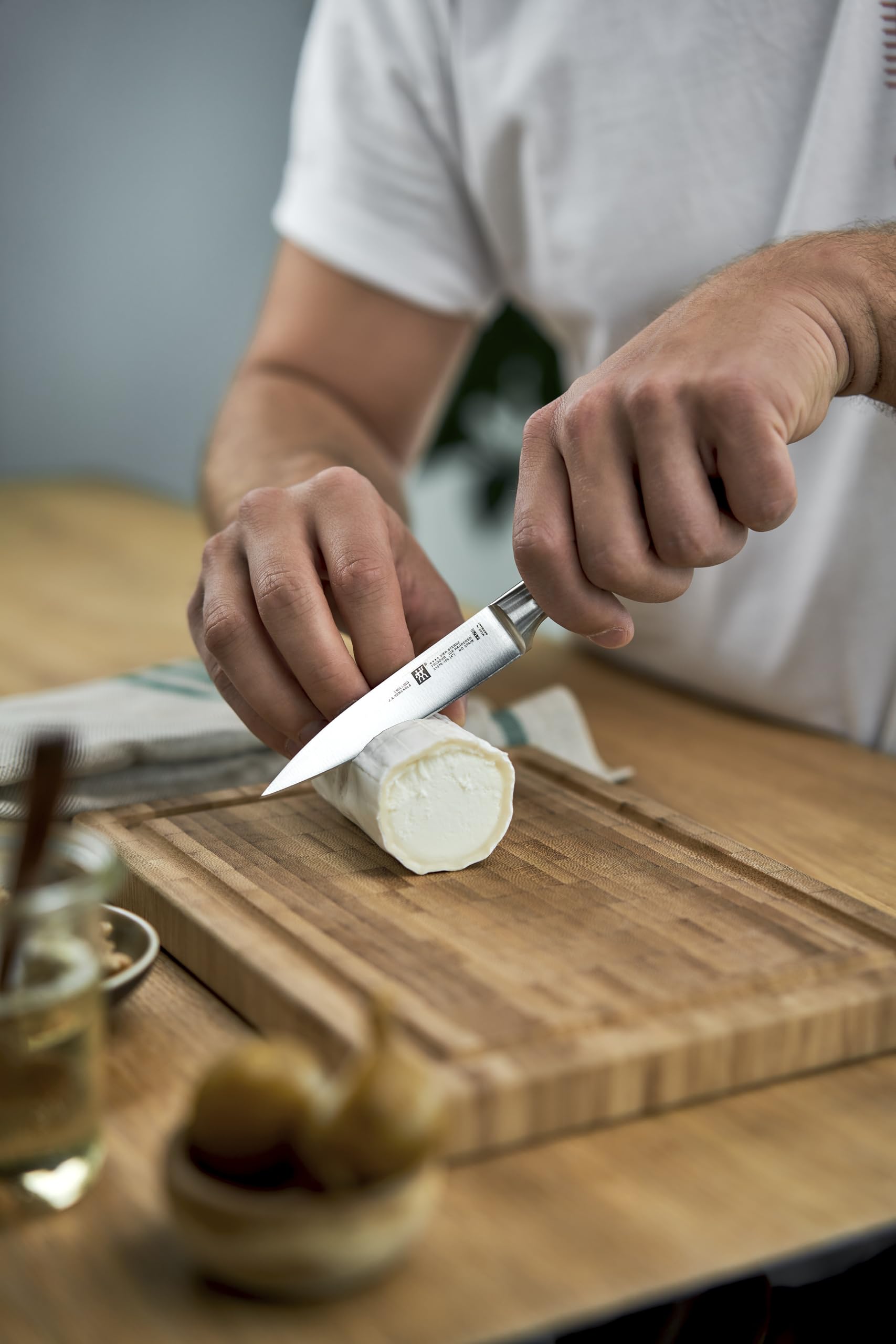 ZWILLING Vier Sterne Messerset, 2-teilig (Kochmesser 20cm, Spickmesser 10cm), Rostfreier Spezialstahl, Ergonomischer Kunststoff-Griff, Schwarz [Made in Germany]