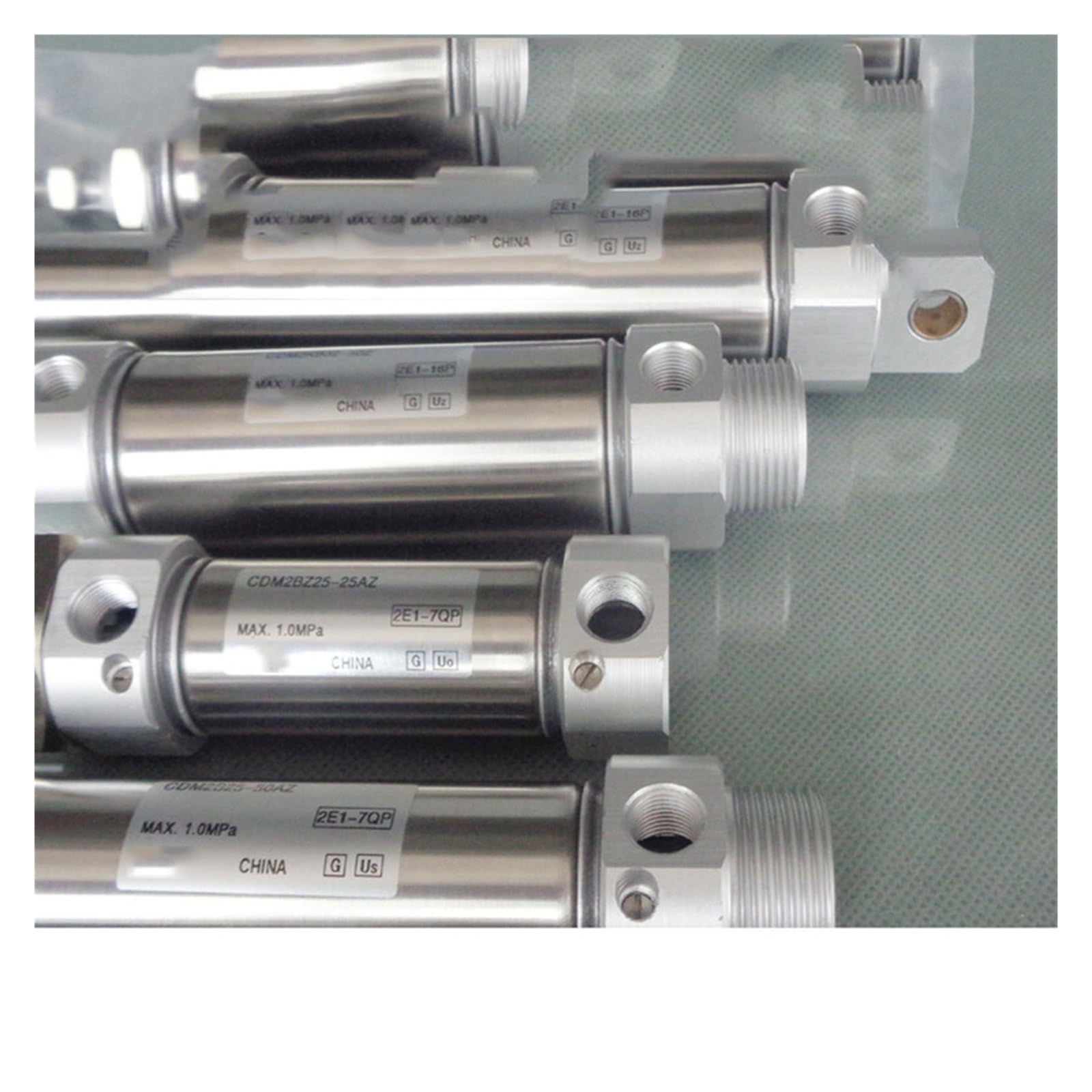 Cylindre en acier inoxydable CDM2B32-50AZ pour remplacer vos vérins usés