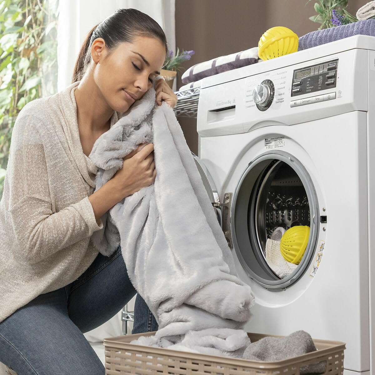 InnovaGoods® Kulki do prania bez detergentu Delieco, pranie bez potrzeby użycia detergentu, z funkcją kulek do prania, kompaktowy i lekki design, idealny do użytku domowego.
