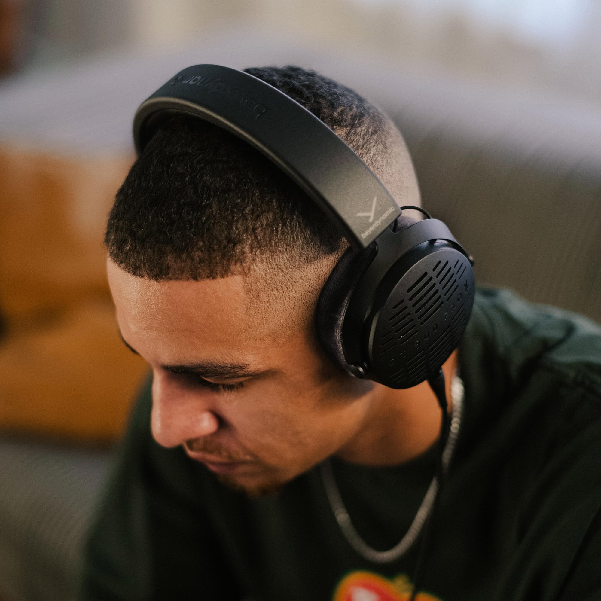 beyerdynamic DT 900 PRO X Offener Studio-Kopfhörer mit STELLAR.45-Treibern zum Mischen und Mastern auf Allen Wiedergabegeräten | STELLAR.45-Treiber, 2 abnehmbare Kabel, Made in Germany – für Mixing & Mastering an Interface, Laptop & Smartphone
