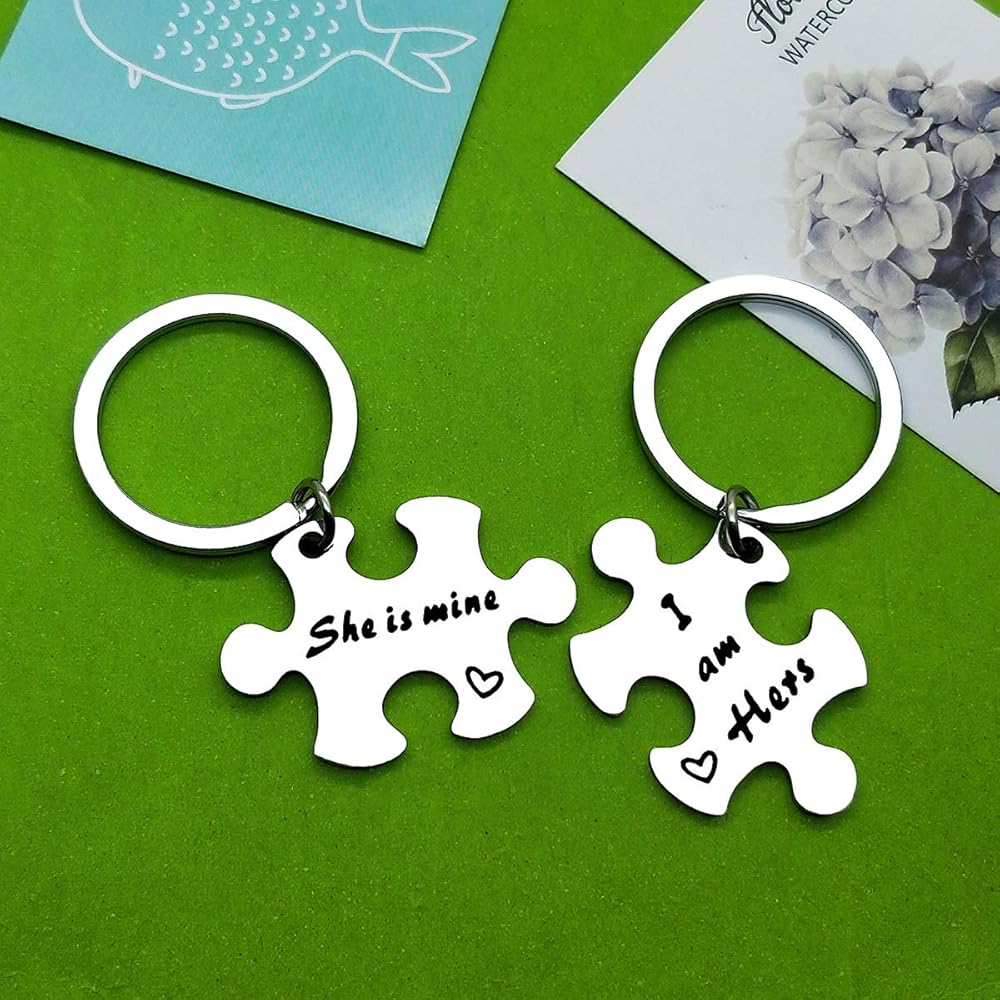 Amazon.com: Baipilu Lesbian Couples Keychain Set - I am Hers, She Amazon.com: Baipilu Lesbian Couples Keychain Set - I am Hers, She