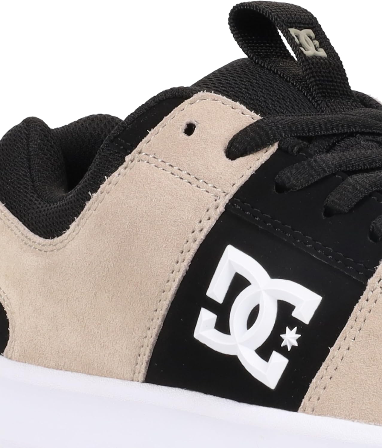 DC Men's Heathrow Casual Skate Shoe - Image 2