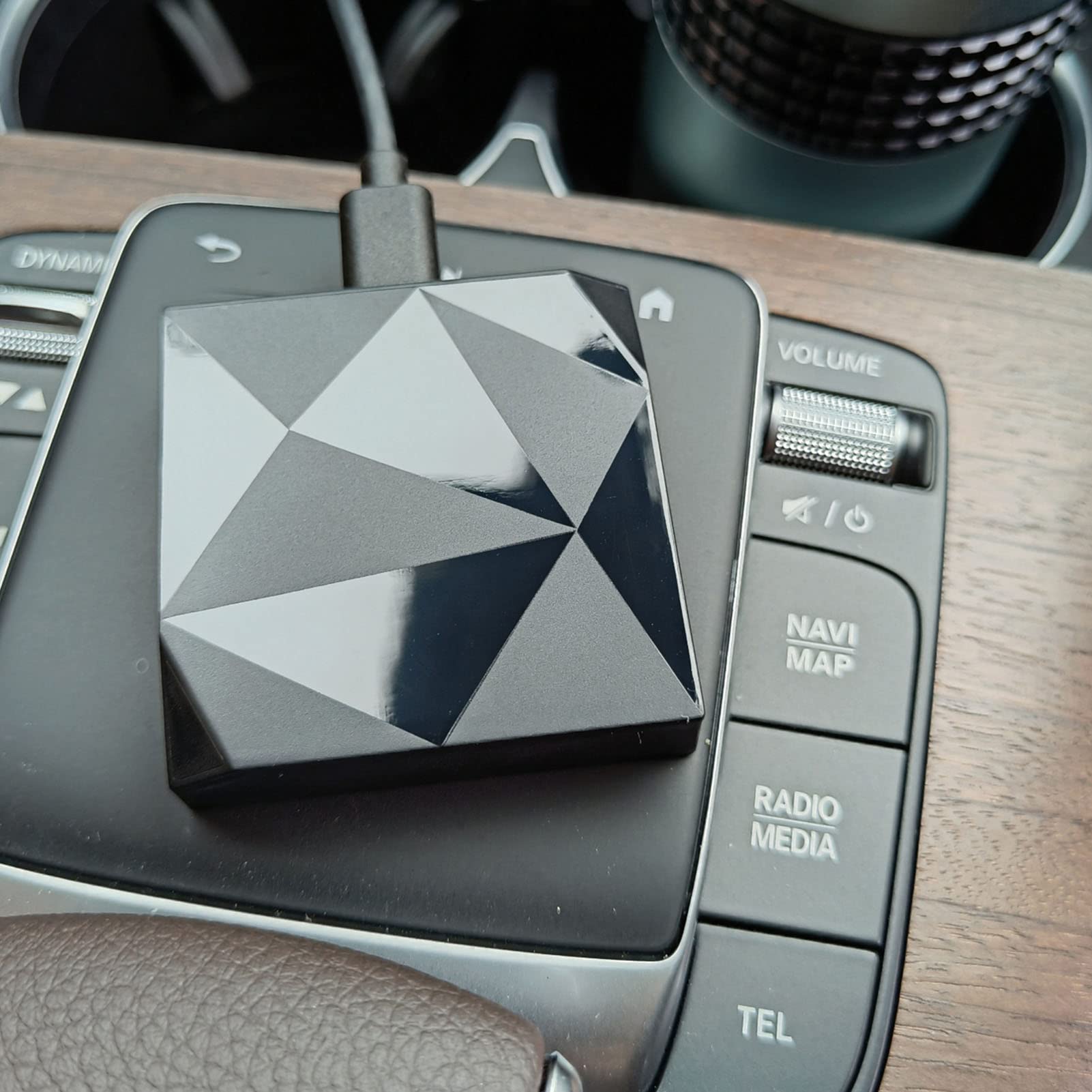 Bezprzewodowy adapter CarPlay |Sieć 5G i BT 5.0 dla smartfona marki Fruit |Konwertuj przewodowy na bezprzewodowy CarPlay |Plug & Play dla samochodów z fabrycznym CarPlay