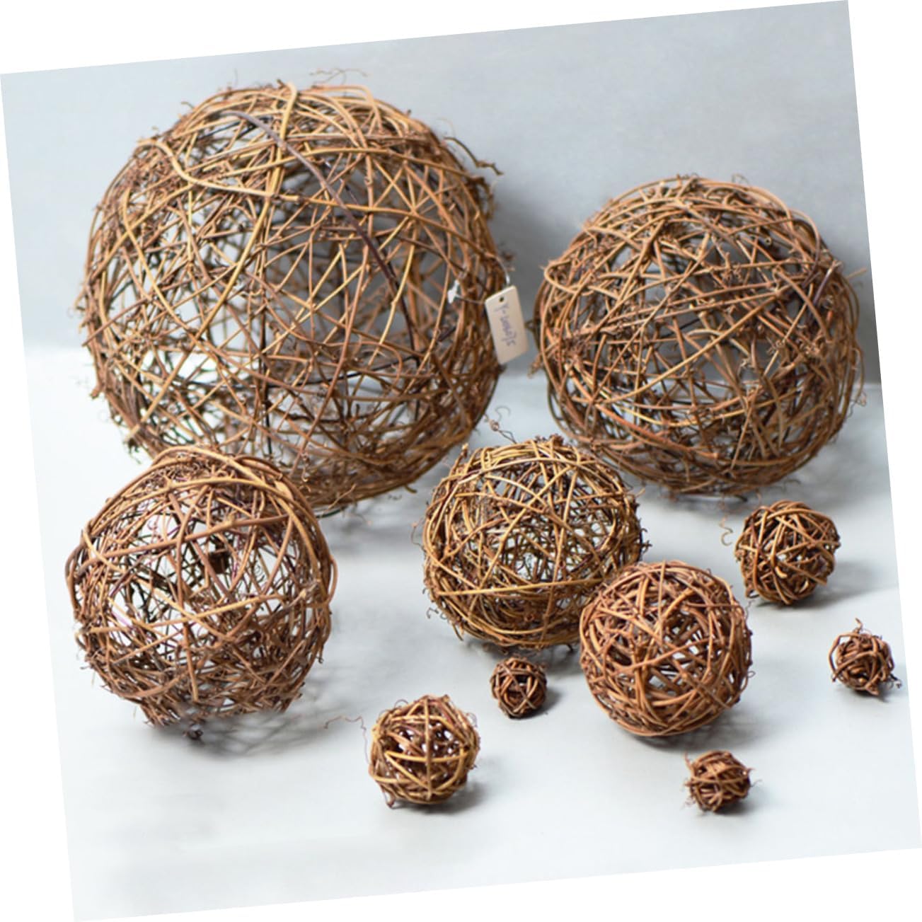 Levemolo Decorative Rattan Balls 3pcs Garden Ornaments Balls Reusable Tassels for Home Decoration Wedding