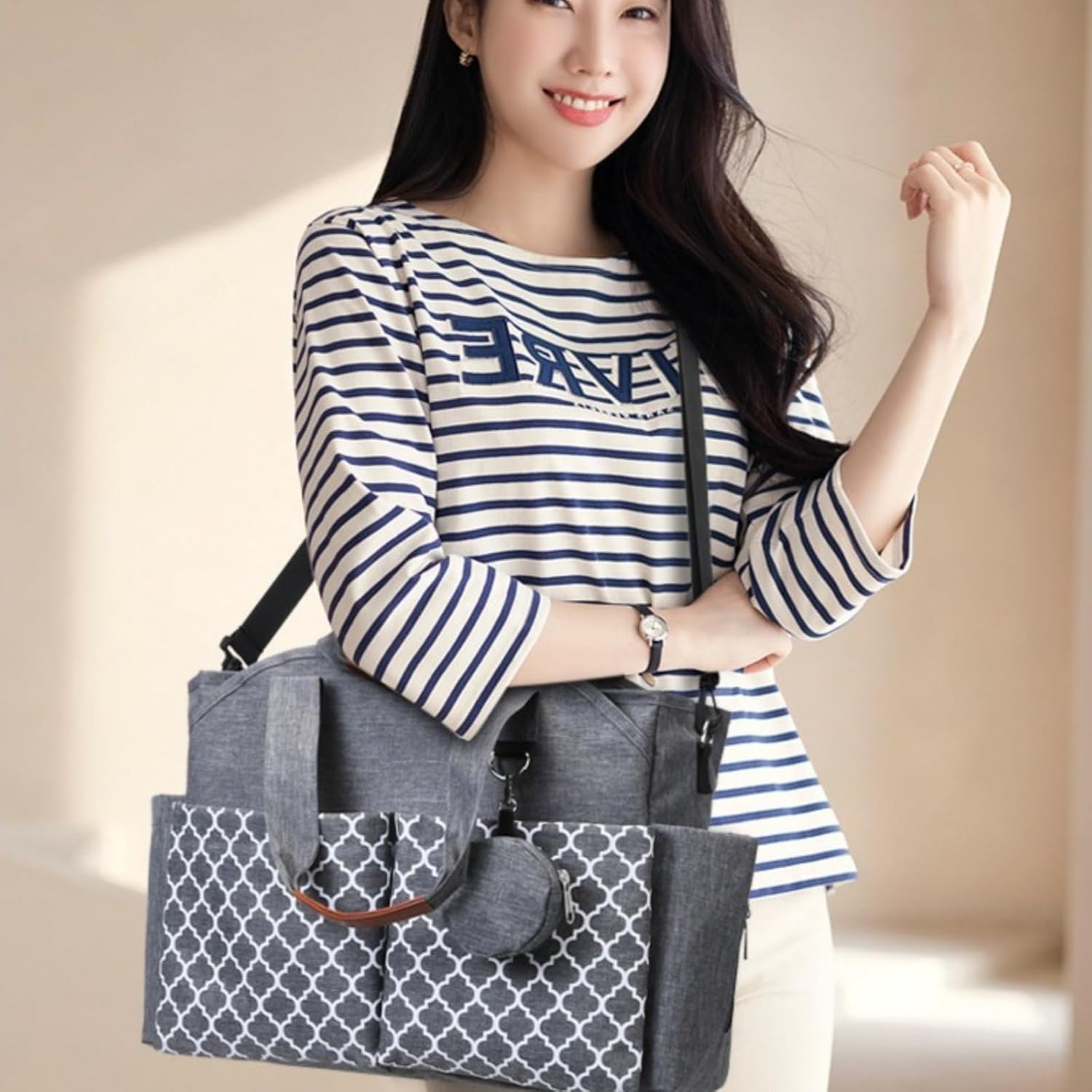 [FAOPUNT] おむつバッグ 大容量 多機能 防水 旅行マザーズバッグ おしゃぶりホルダー付き 軽量 撥水 トートバッグ カジュ