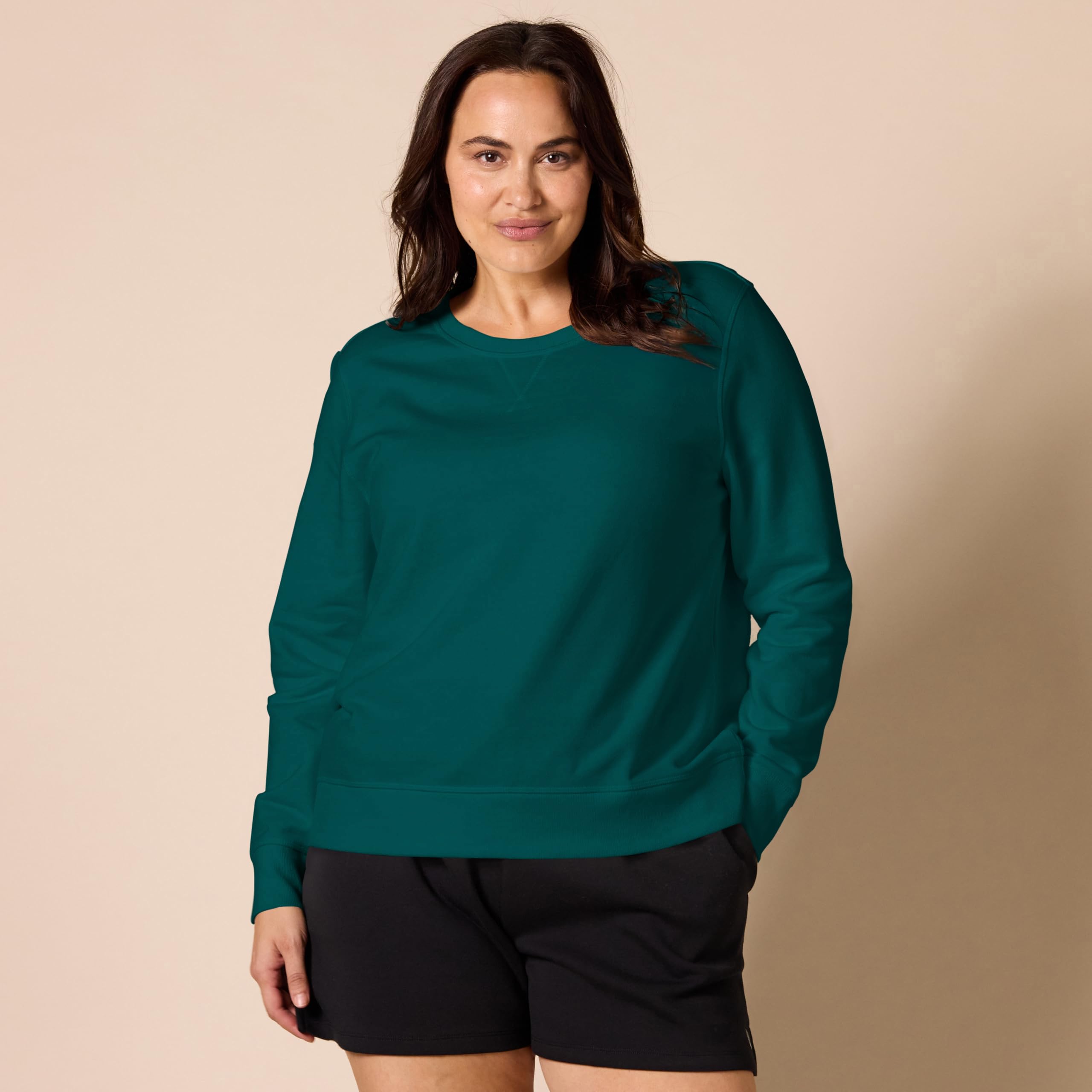 Amazon Essentials Mujer Sudadera con Cuello Redondo de Forro Polar (Disponible en Tallas Grandes) — view 37