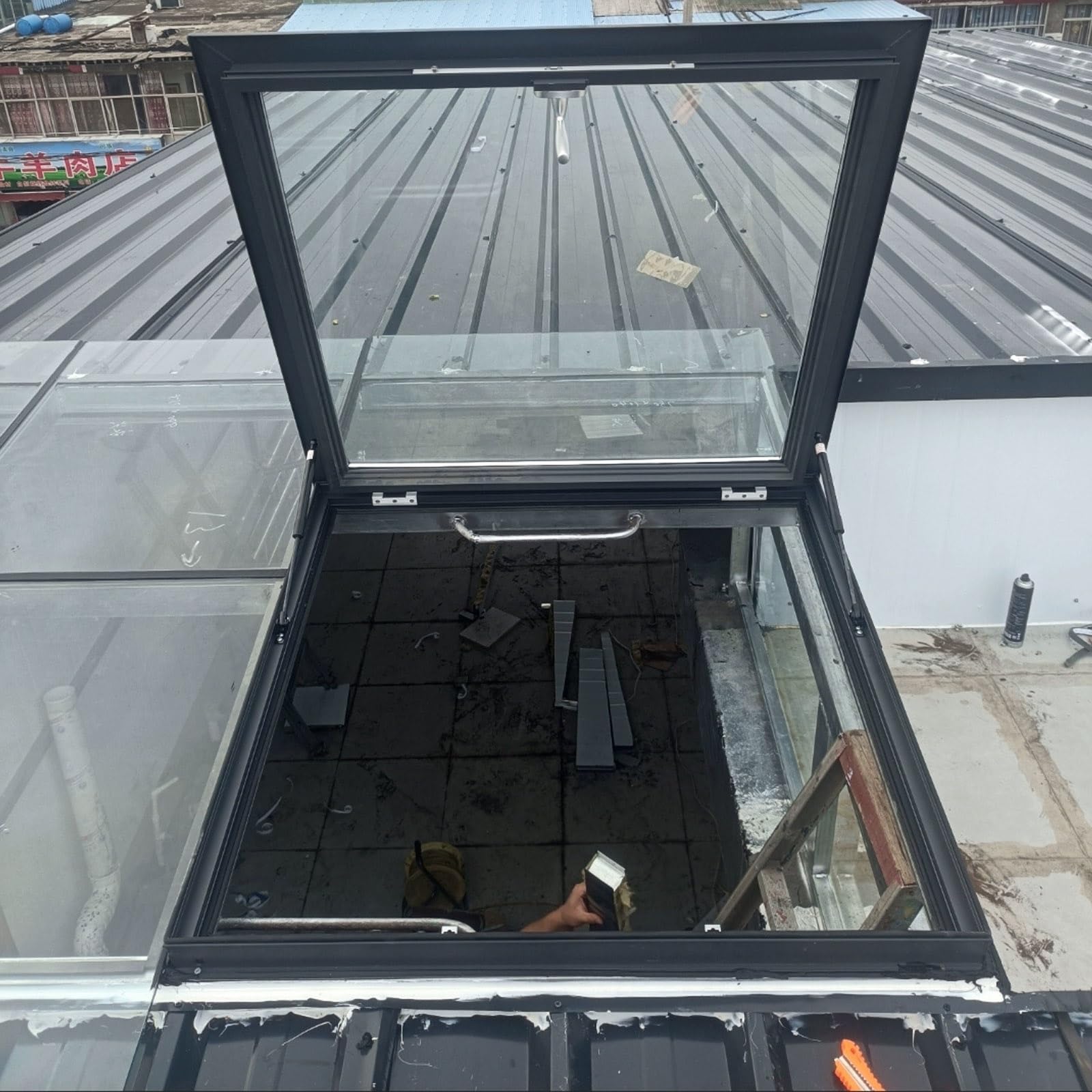 Fenêtre d'éclairage de ventilation en alliage d'aluminium, trappe d'entretien du cadre de toit extérieur, couverture de lucarne de toit de maison avec verre, couvercle de trappe de fenêtre de sous-sol