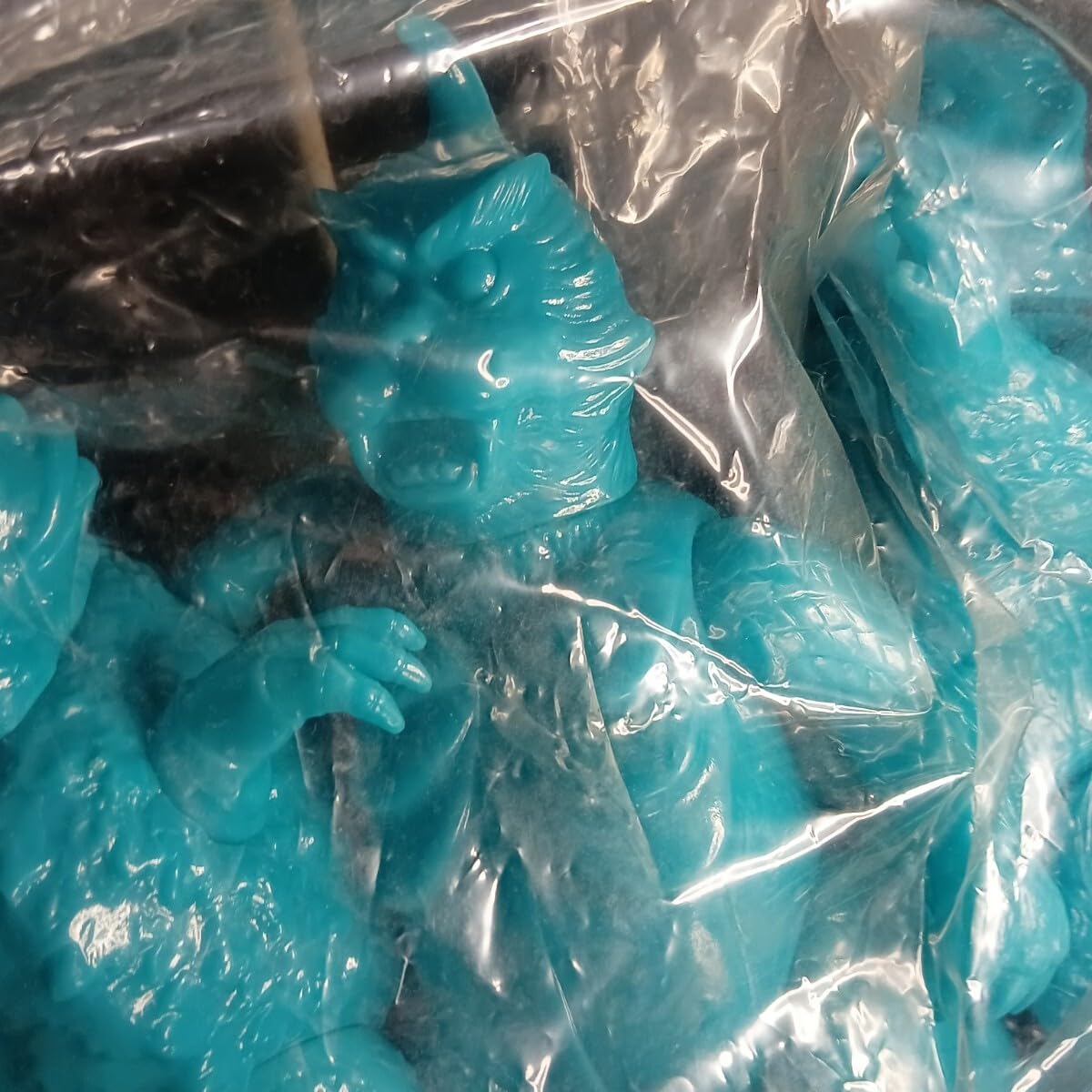 Amazon.co.jp: ブルマァク 復刻版 怪獣 ソフビ ウルトラQ らくがき