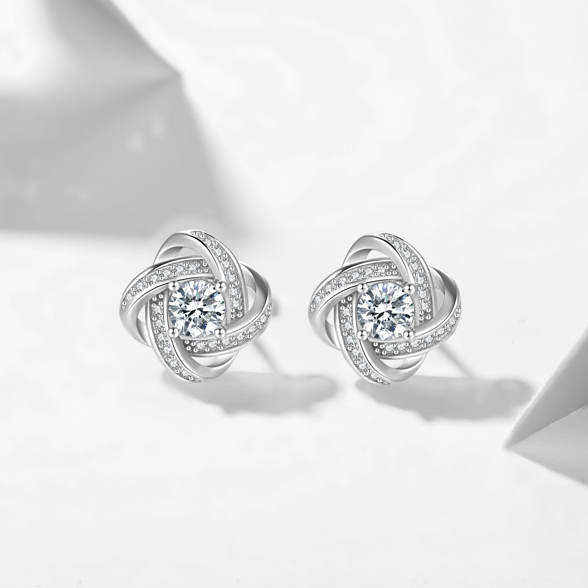 Jrêveinfini Pendientes Mujer Plata 925 Nudo del Amor con Trébol de Cuatro Hojas y Circonitas – Pendientes Pequeños Elegantes Hipoalergénicos para Regalo Madre, Novia, Amiga