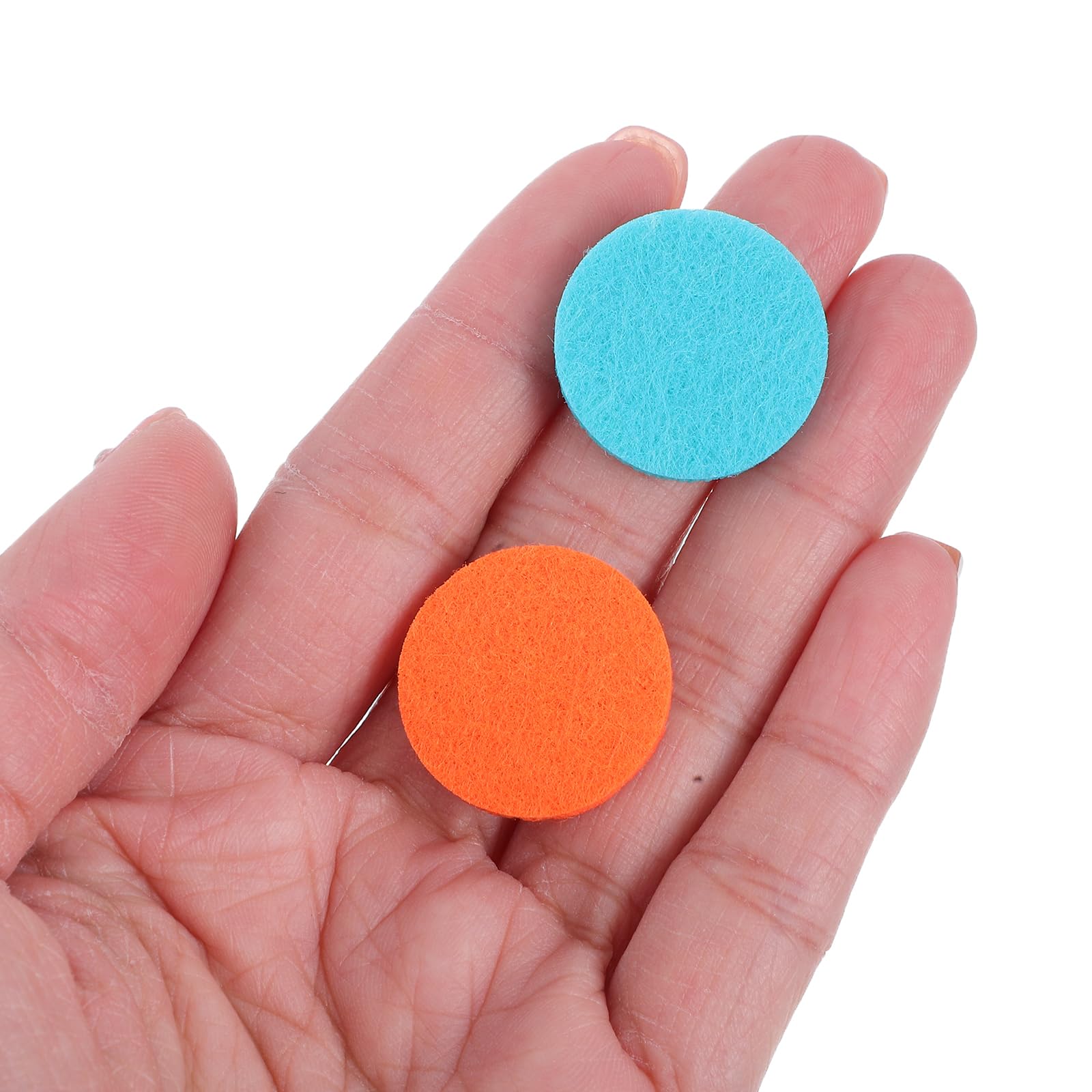 GLEAVI 100pcs Diffuser Refill Pads - Essential Oil Cotton Pads For Aromatherapy Necklace, Vent Clip, White, 0.88" X 0.88"